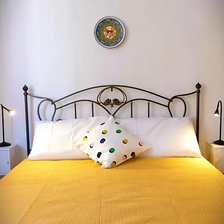 Il Salotto Apartment *