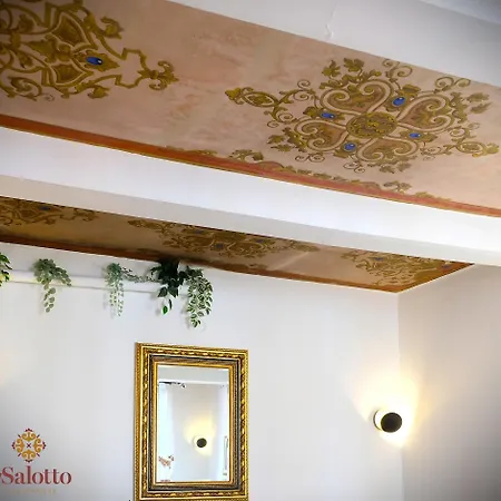 アパート Il Salotto